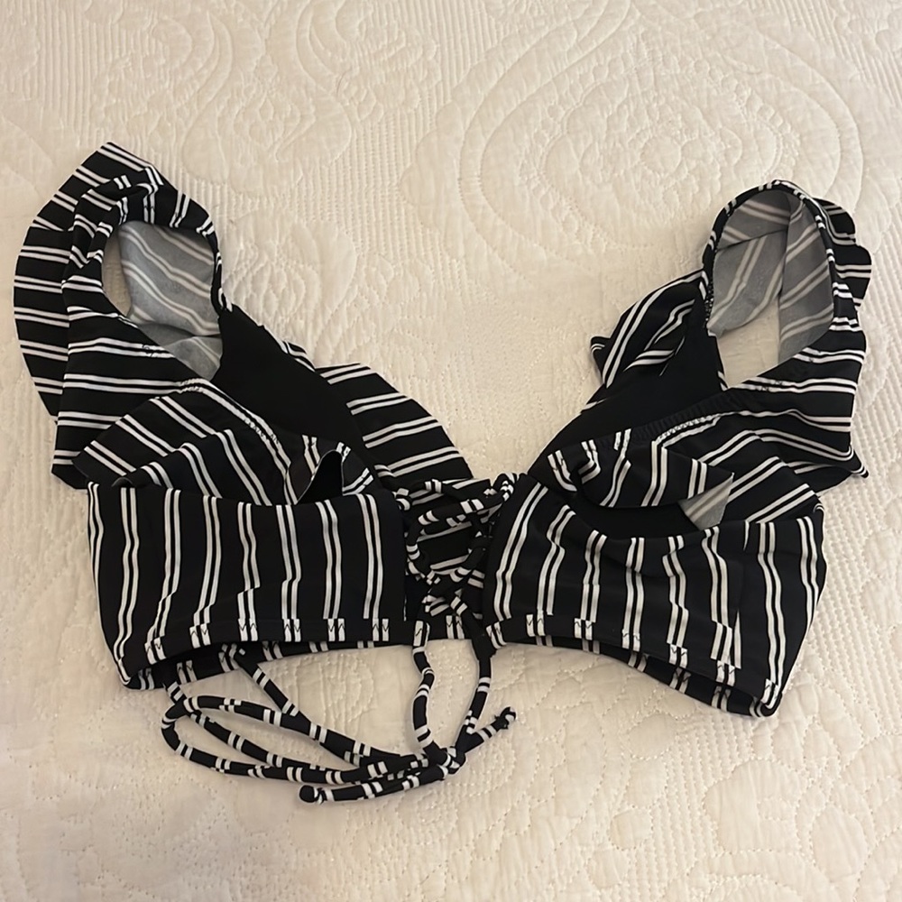 Lace up back swim top - Picture 2 of 2